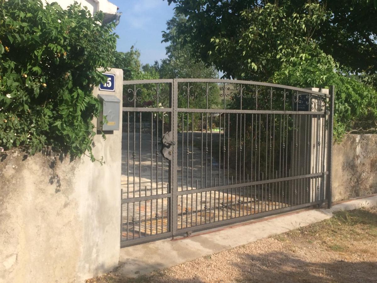 Holiday Home "Kike & Mara" Drniš 外观 照片
